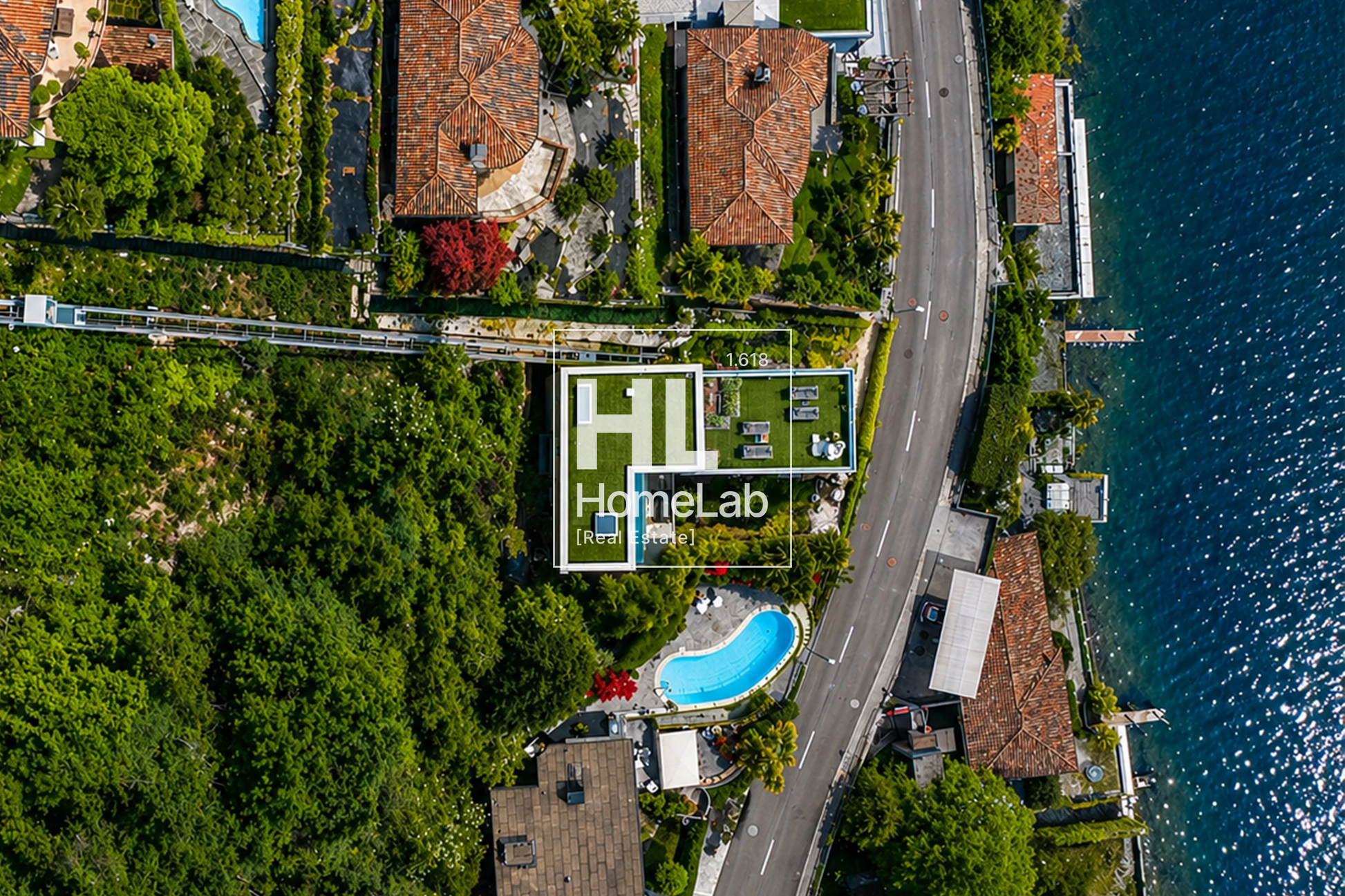 VILLA MODERNA CON PRESTIGIOSA VISTA LAGO