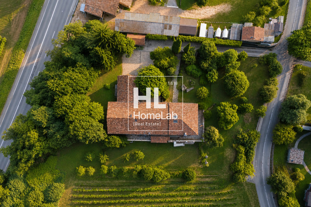 PRESTIGIOSA TENUTA DI CHARME CON PARCO, MAISONETTE OSPITI E POTENZIALE DI SVILUPPO A BREGANZONA